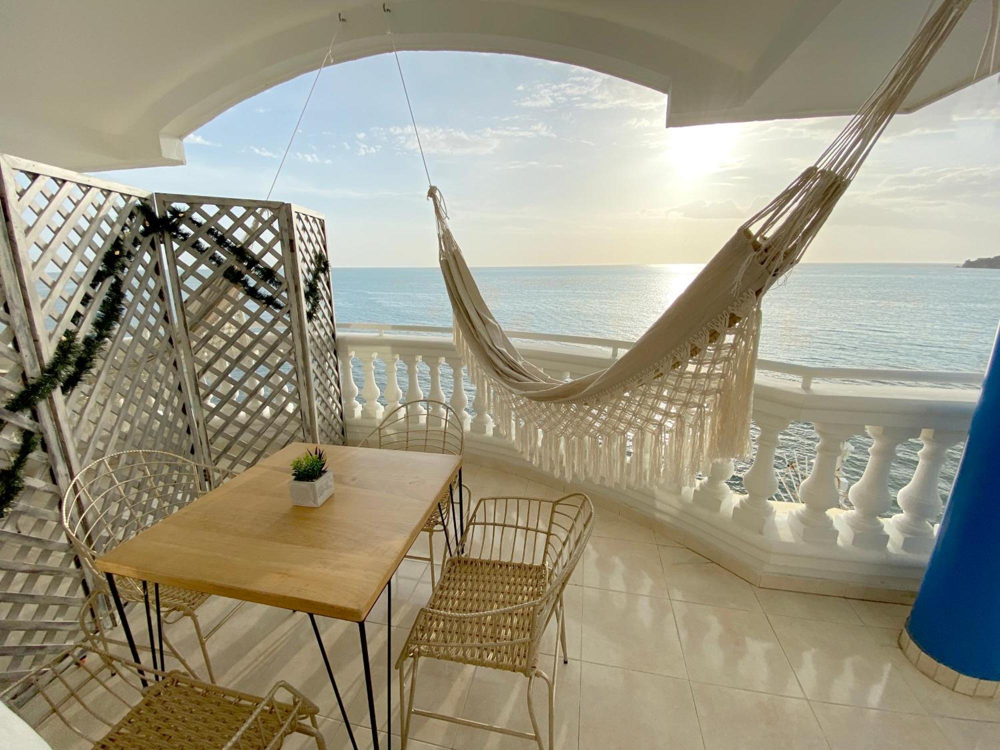 Azul Boutique Hotel *
